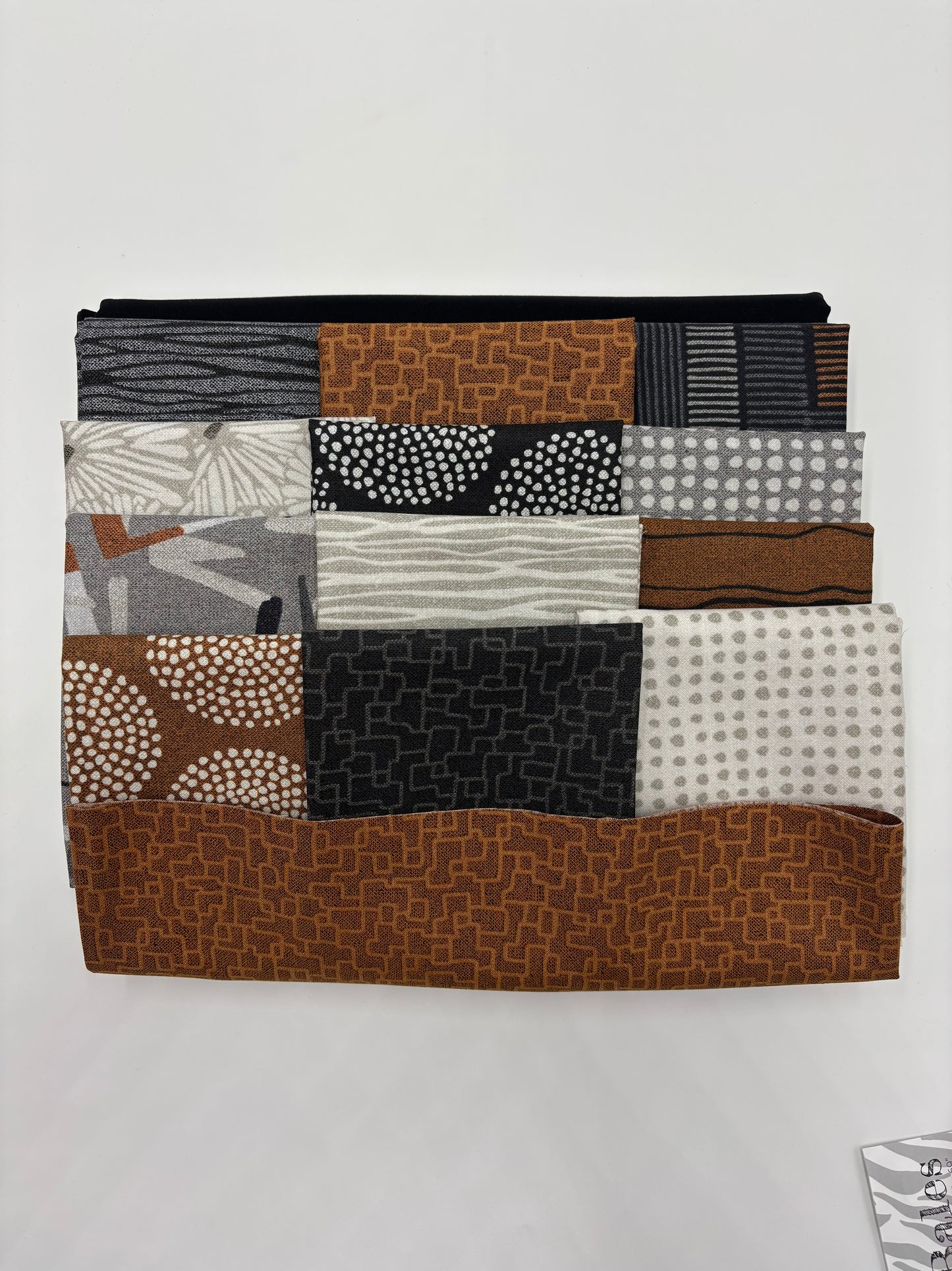 Modern Elements Hay Bales Lap Quilt Kit