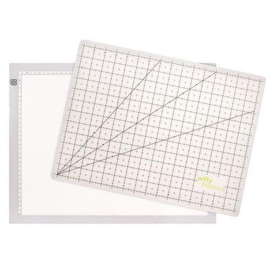 The Nifty Trace & Trim Studio Lightbox - NNTTLB