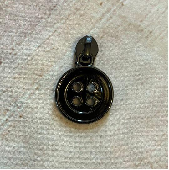 Zipper pulls gunmetal finish