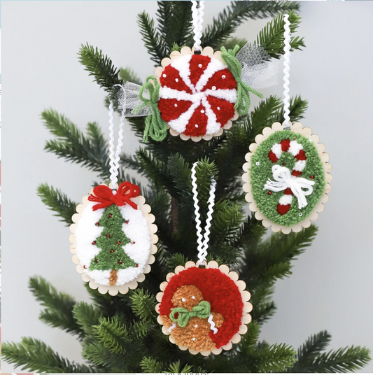 Cozy Christmas Ornaments Punch Needle KPNK1027