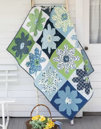 Creative Precut Quilts: Inspiring Designs With Fabric Bundles # 1415451