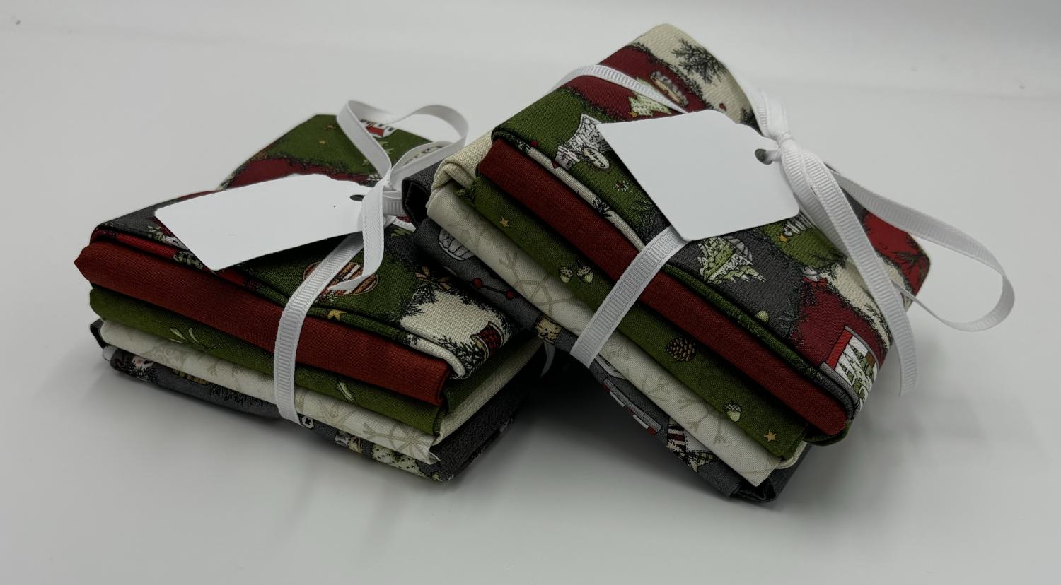 Homemade Holidays Fat Quarter Bundle - 8 pack