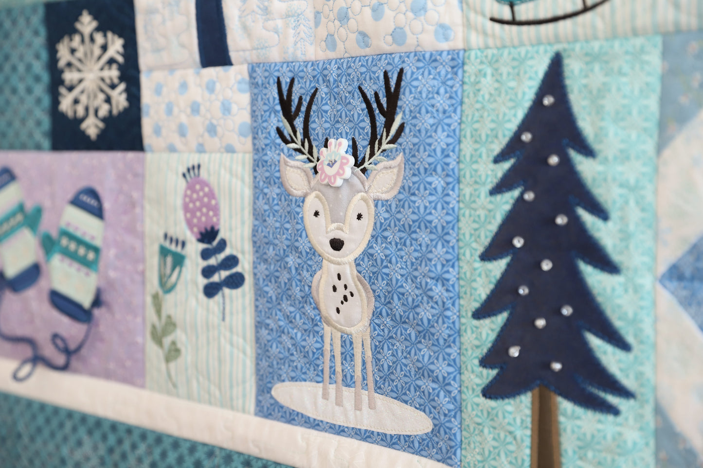 Enchanted Winter Feature Quilt # KD821