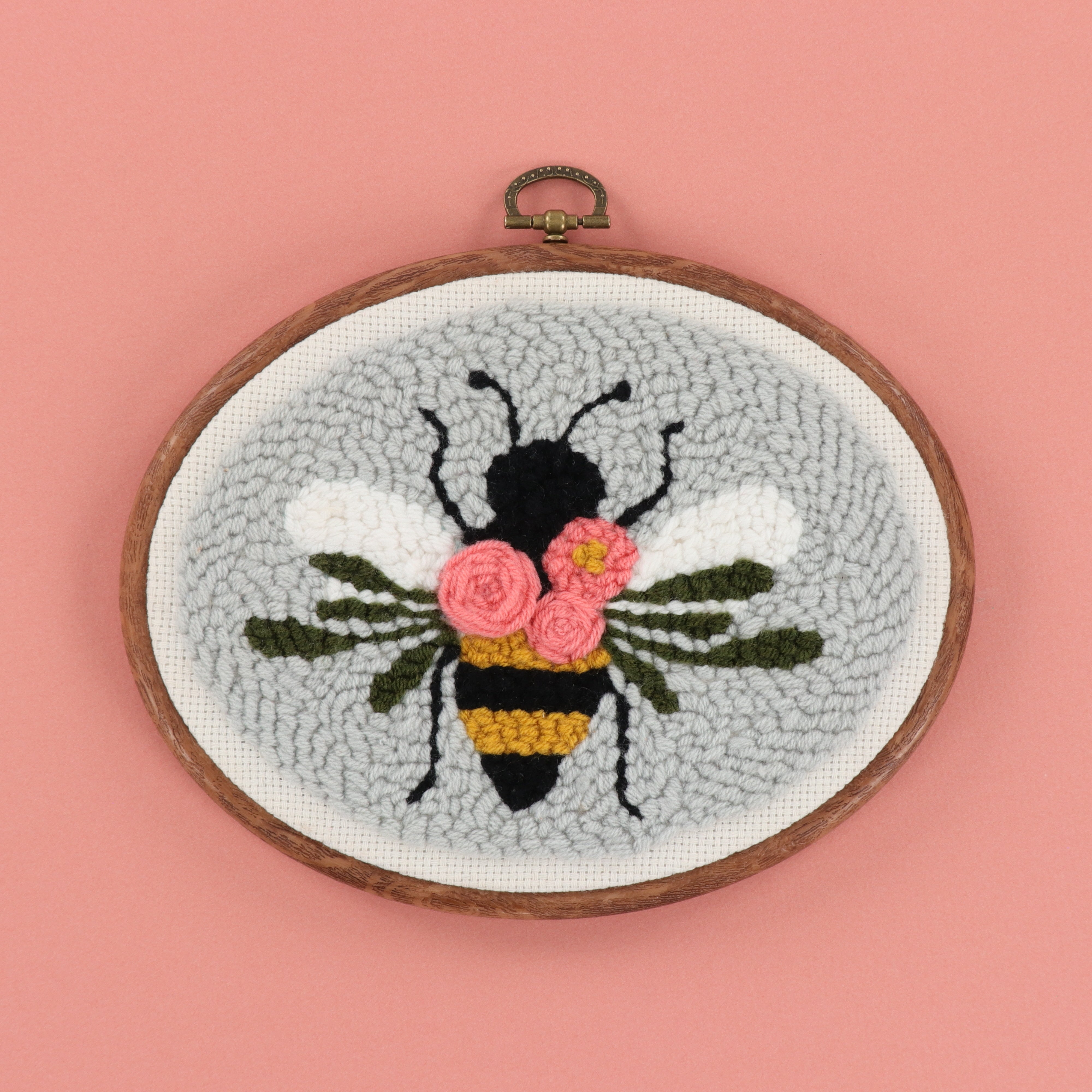 Punch Needle - Bloomin' Bee