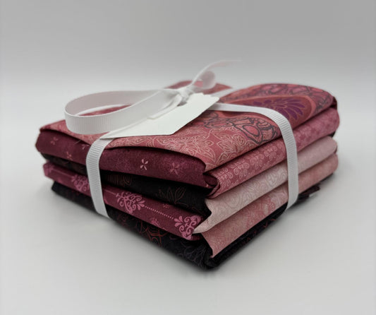 Operetta Light Fat Quarter Bundle 8 Pack