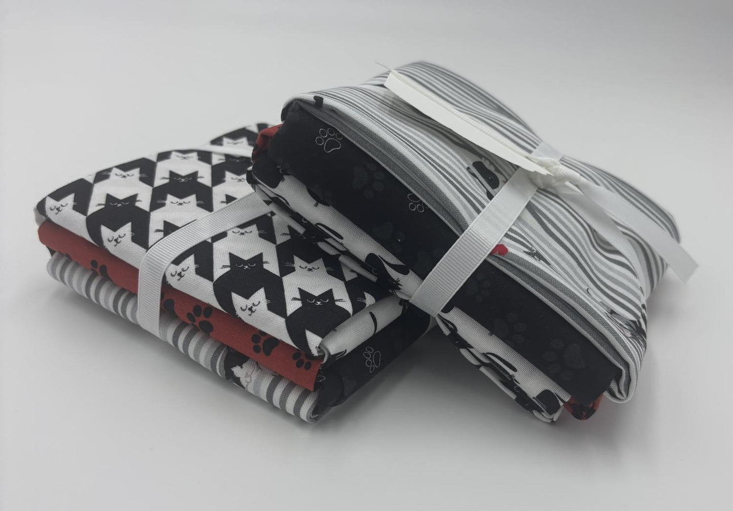 Smitten Kitten Fat Quarter Bundle - 5 Pack