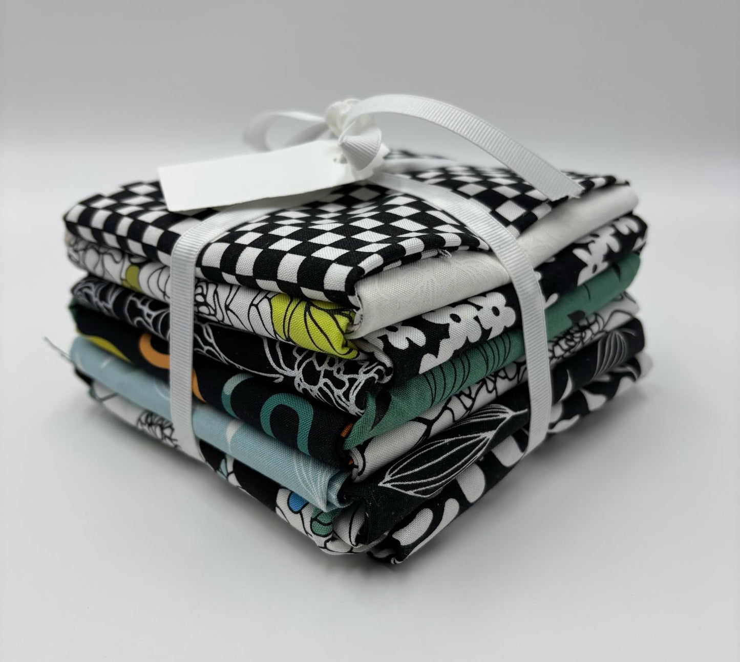 True To Hue by Ali K Fat Quarter Bundle - 12 pack