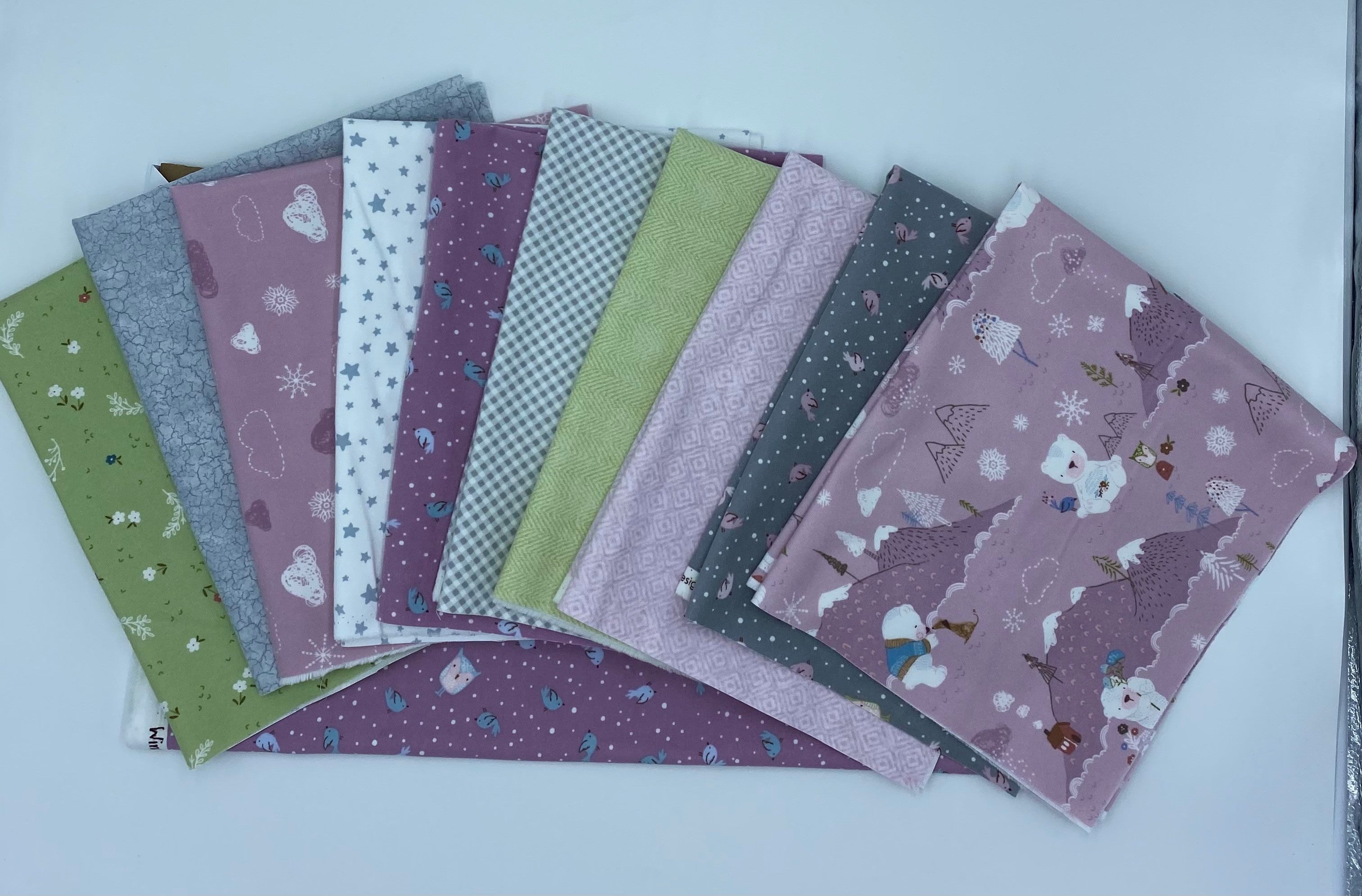 Little Lambie Biscotti Children`s Quilt Kit