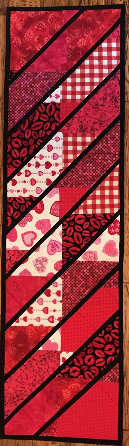 Disappearing 9 Patch Table Runner