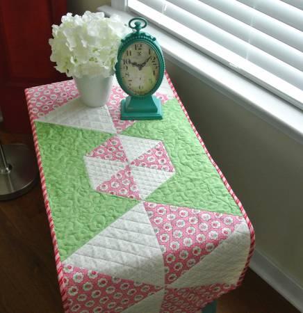 Peppermints Table Topper - CLPSGD003